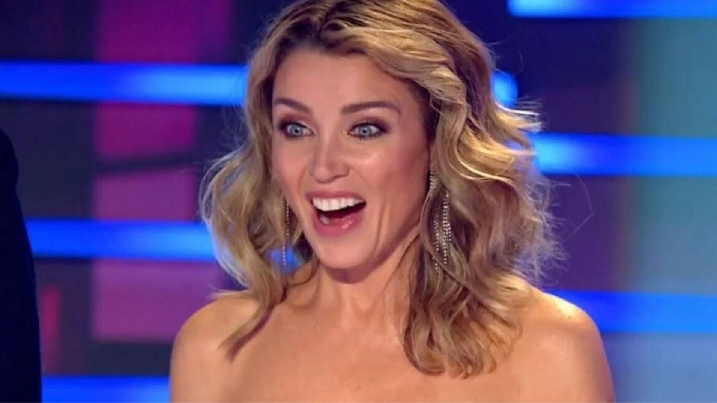 Dannii Minogue Music Artist Profile